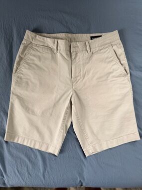 Bonobos Men’s Light Beige Chino Shorts - 9”